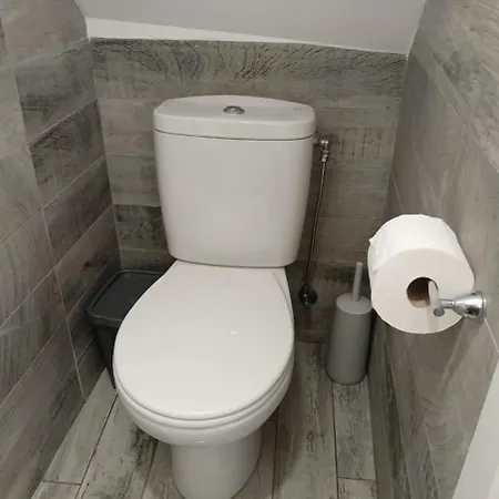 Апартаменты Single Nearby The *