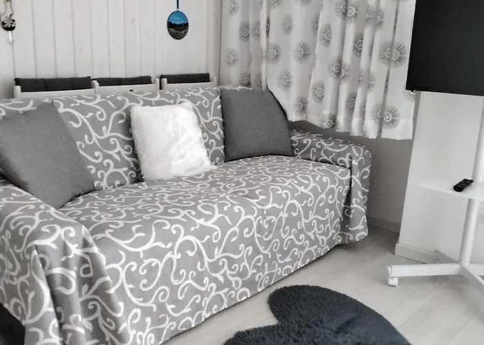 Single Nearby The Giardini Naxos