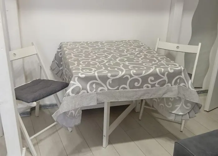 Single Nearby The * Giardini Naxos